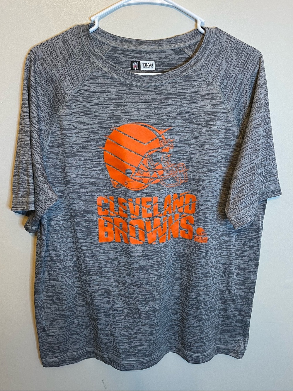 NFL Team Apparel Cleveland Browns Mens Orange Gray Short Sleeve Shirt Size L EUC
